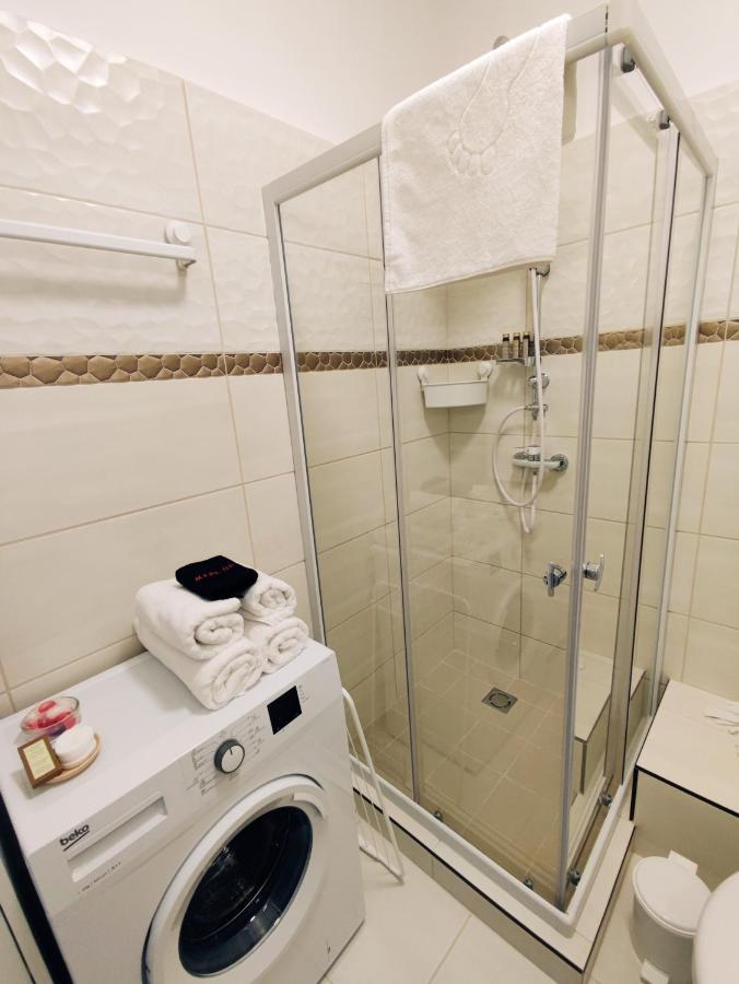 Central Palace Apartman Дебрецен Экстерьер фото